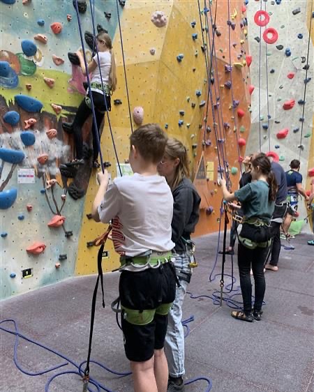 Winter campy - Magic Hill - Škola, kde rosteme spolu.
