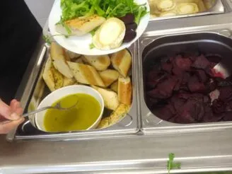 Školní kuchyně - Magic Hill - Škola, kde rosteme spolu.