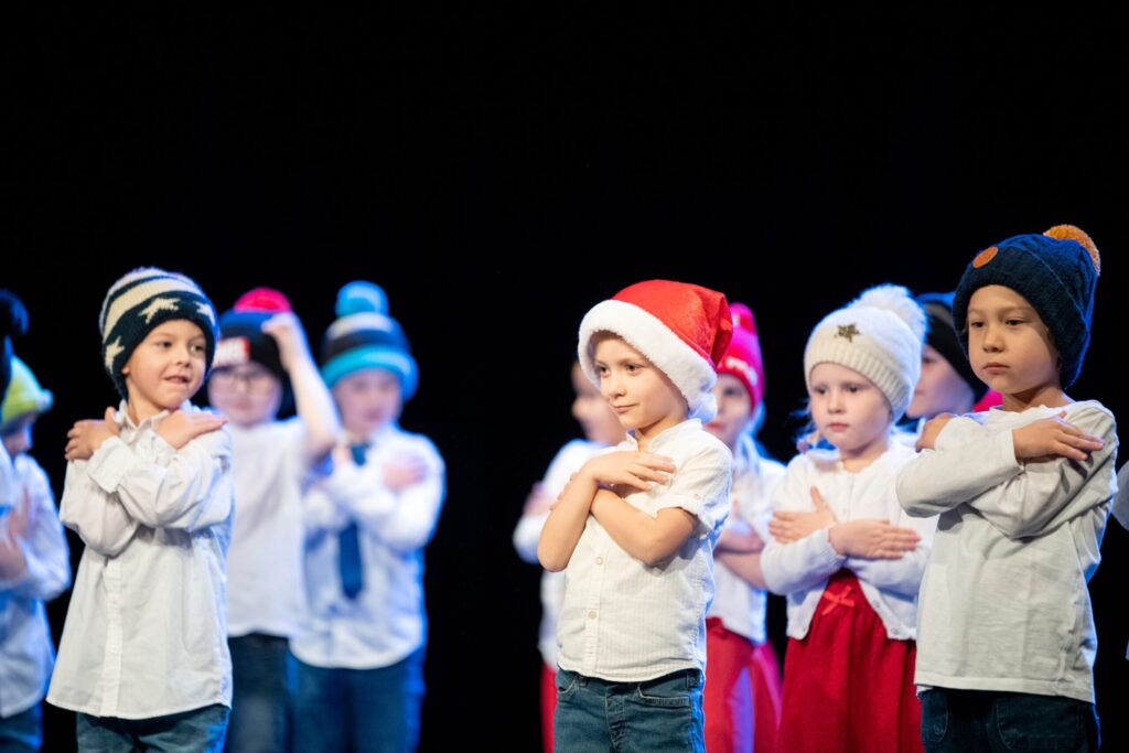 Vánoční besídky ve školce - Magic Hill - Škola, kde rosteme spolu.