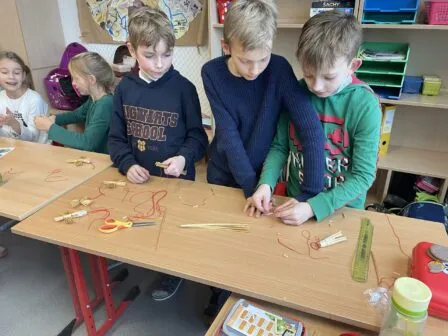 Dobročinné adventní jarmarky - Magic Hill - Škola, kde rosteme spolu.