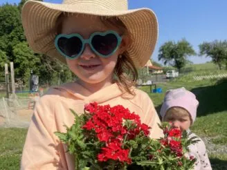 School farm - Magic Hill - Škola, kde rosteme spolu.