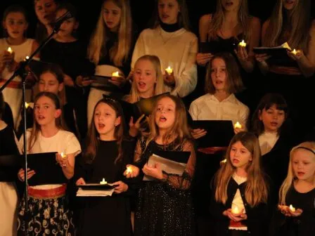 Vánoční koncerty - Magic Hill - Škola, kde rosteme spolu.