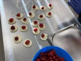 Fotogalerie z kuchyně - Magic Hill - Škola, kde rosteme spolu.