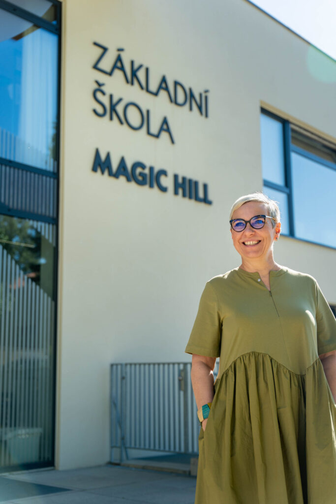 Historie školy - Magic Hill - Škola, kde rosteme spolu.