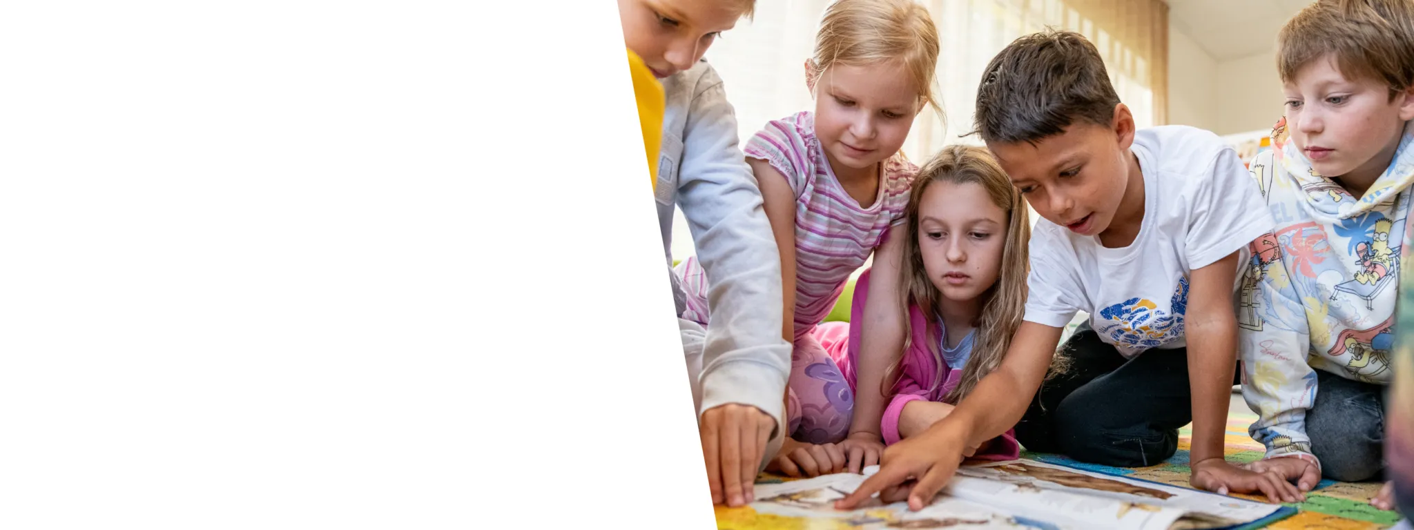 <strong><strong>Škola, kde rosteme spolu </strong> </strong>