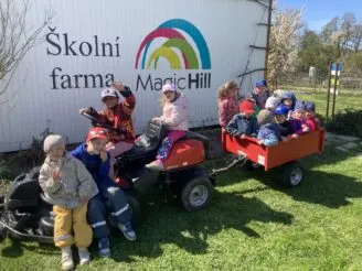 Školní farma - Magic Hill - Škola, kde rosteme spolu.